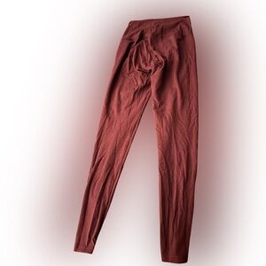 NWOT Aerie Offline OG Leggings Hi-Rise Burgundy